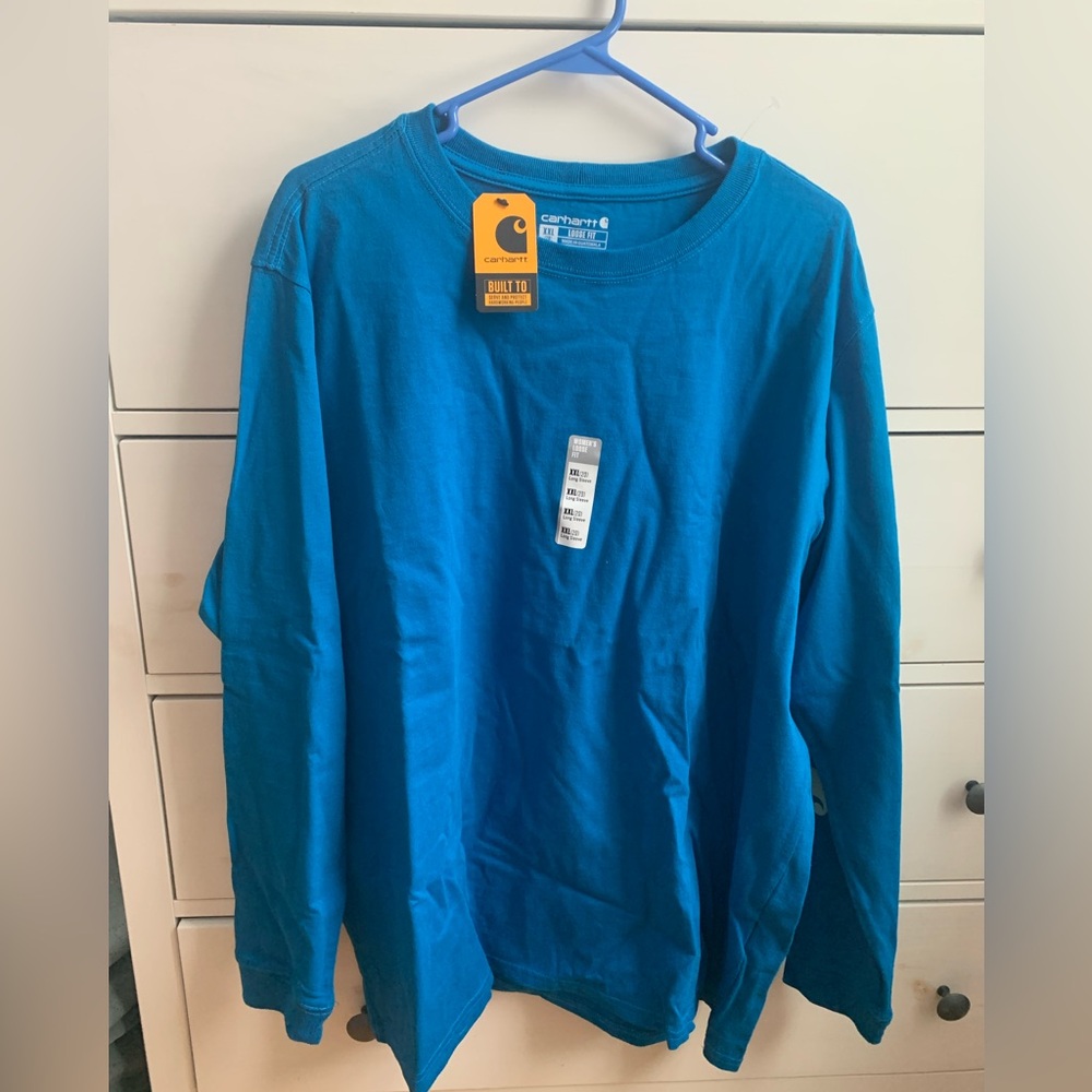 Women’s CARHARTT Long Sleeve Heavyweight
Loose Fit Logo Sleeve T-Shirt. Size XXL